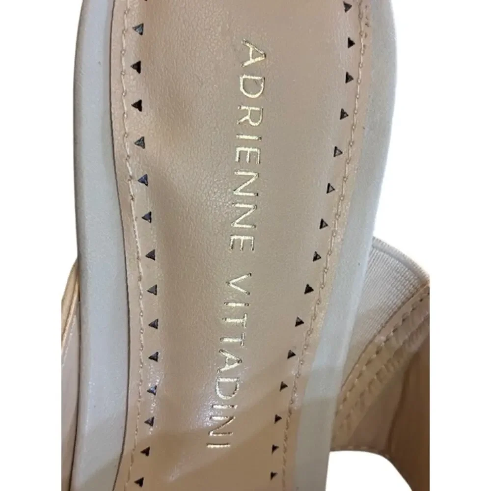 Adrienne Vittadini Aiden Wedge Sandal Dove ( Ivory) Size‎ 6.5 Medium